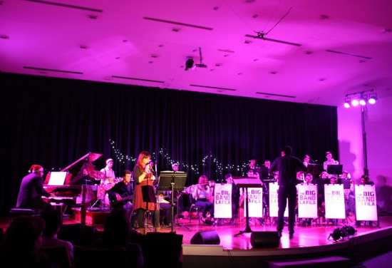 Societat Musical La Uni Filharmnica dAmposta > Arxiu de notcies > El Nadal arriba a la Fila a ritme de jazz