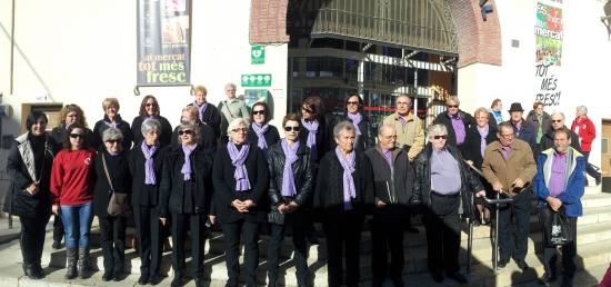 Societat Musical La Uni Filharmnica dAmposta > Arxiu de notcies > Nadales solidries al Mercat Municipal