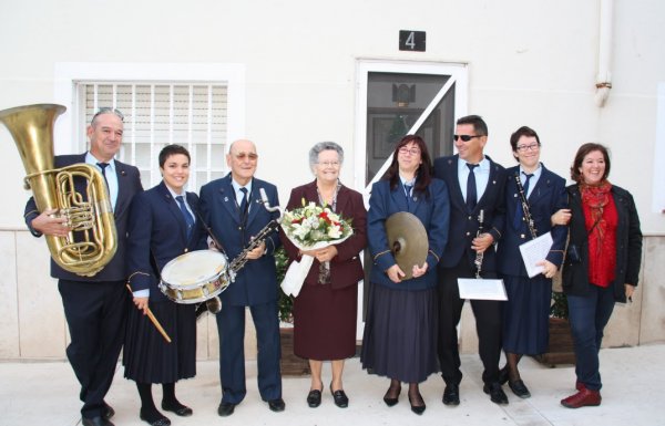 Societat Musical La Uni Filharmnica dAmposta > Arxiu de notcies > UNA SANTA CECLIA MOLT ESPECIAL