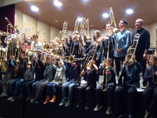 Societat Musical La Unió Filharmònica d´Amposta > Arxiu de notícies > 2a Trobada de Trombons de les escoles de música de les Terres de l´Ebre